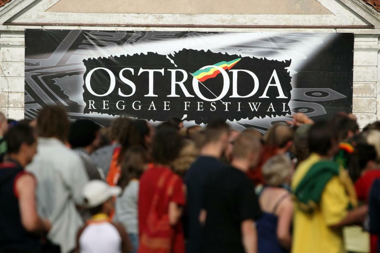 Rezydencje Willa Port Apartamenty Antinori Ostróda Exteriör bild